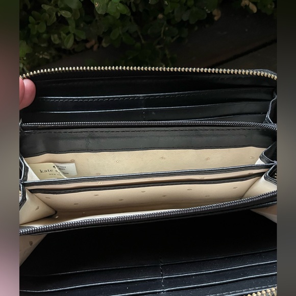 GUC- Kate Spade Gold Coast Nisha Quilted Black Leather Zip Around Wallet - Picture 11 of 13